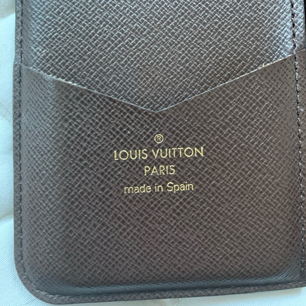 Louis Vuitton iPhone 7 Plus & 8 Plus Folio - Picture 3 of 8
